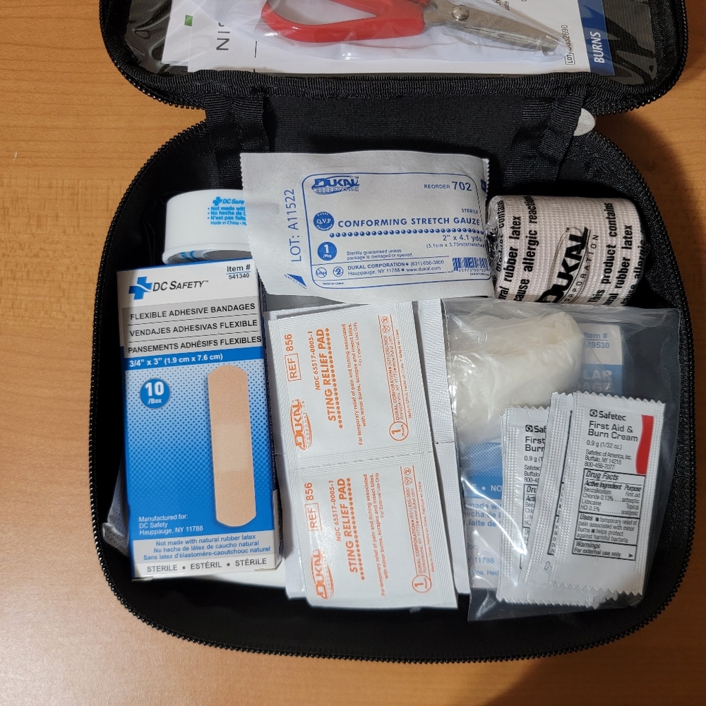 Nissan First Aid Kit - Picture 4 of 9
